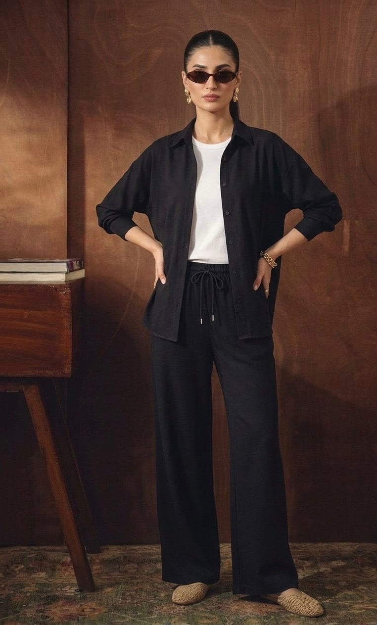 BLACK BUTTON DOWN SHIRT WITH WHITE INNER & BLACK FLAPPER TROUSER